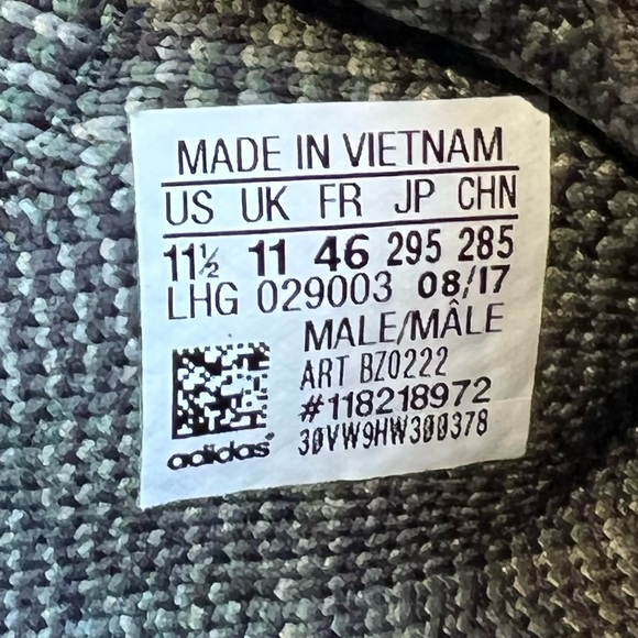 Adidas Boost Three Stripe Camo - Picture 10 of 10